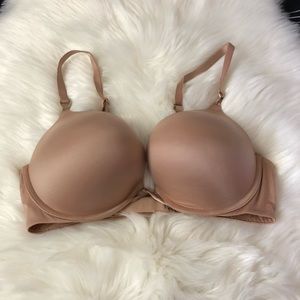 Nude Victoria’s Secret push-up bra
